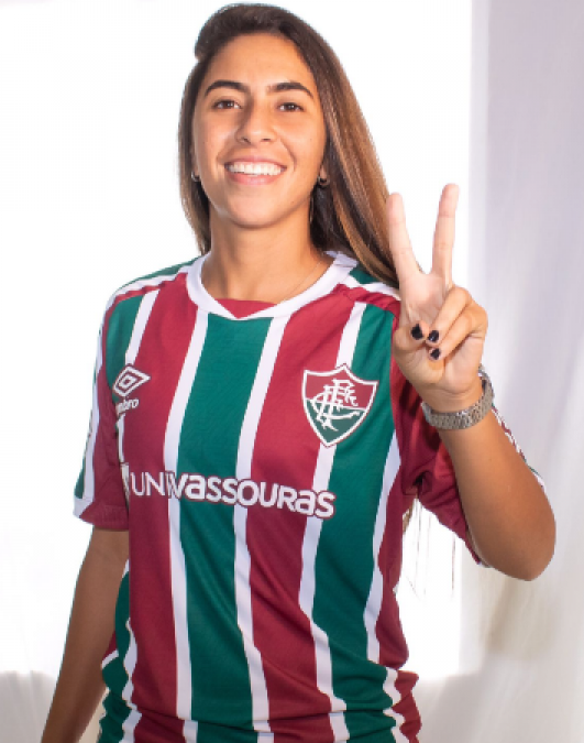 Verônica Fernandes<h5> Left back / Midfielder</h5>